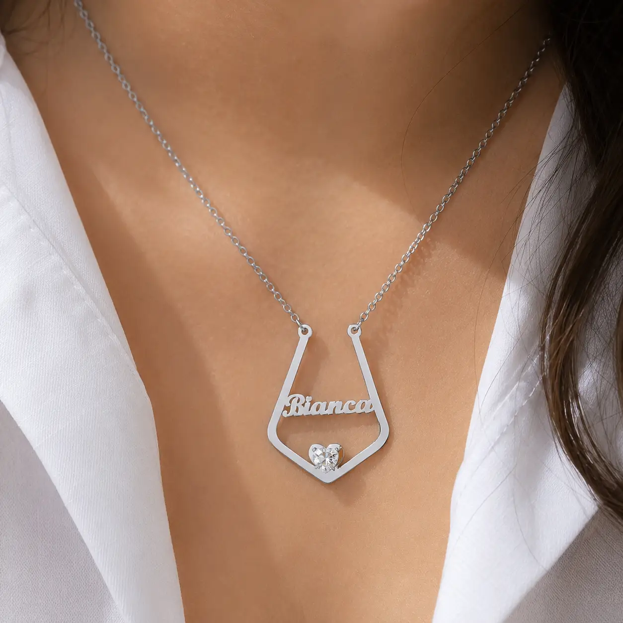 Personalized Name Necklace – Heart Pendant in Gold, Silver & Rose Gold by Hegichi