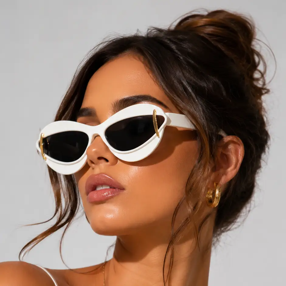 Polycarbonate Cat Eye Sunglasses Limited Edition Gradient by Hegichi