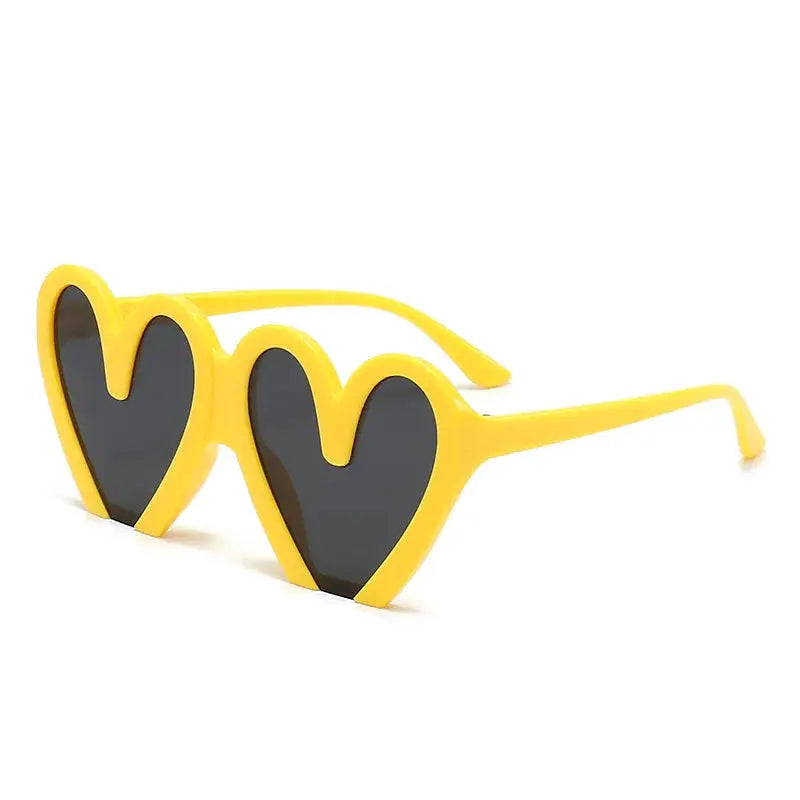 Vintage Sunglasses Women Men Heart Core Sun Glasses Female Retro Round Sunglasses for Male Eyewear Eye Glasses Sunglasses by Hegichi
