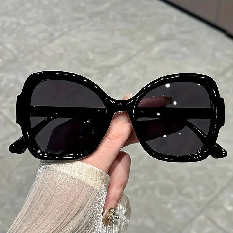 Y2K Oversized Sunglasses – Fashion Sunglasses with Green Jelly Frame & Anti-Reflective Lenses by Adornity