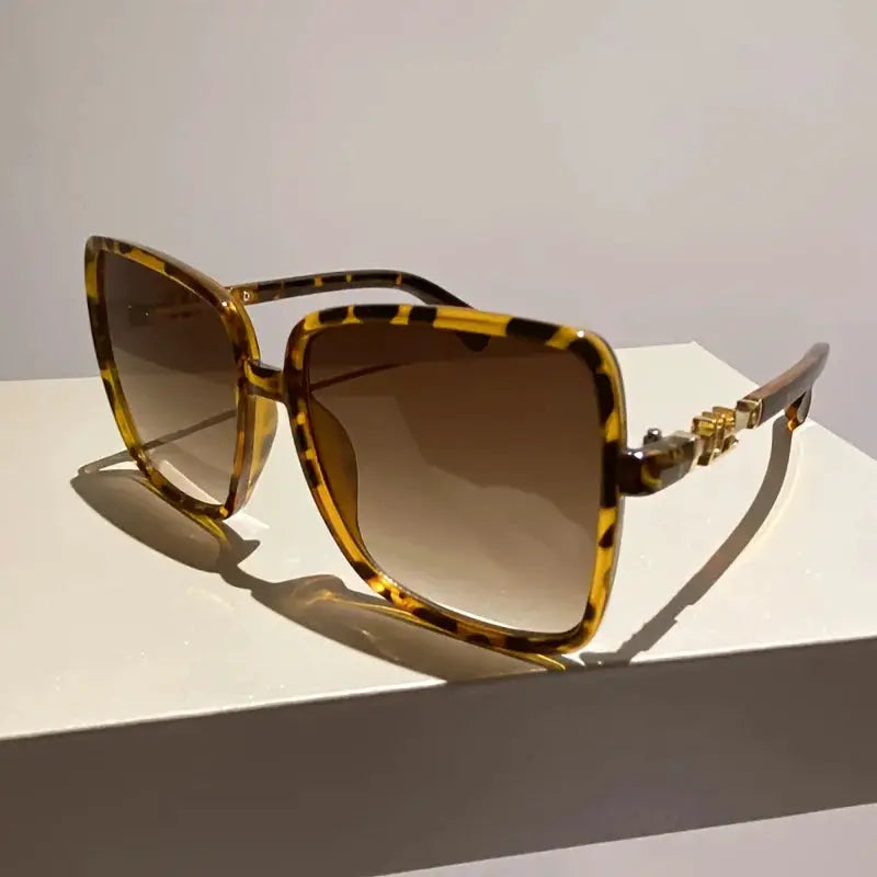 Retro Two Tone Sunglasses Plastic Composite Collection Gradient UV400 Limited Availability Accessory