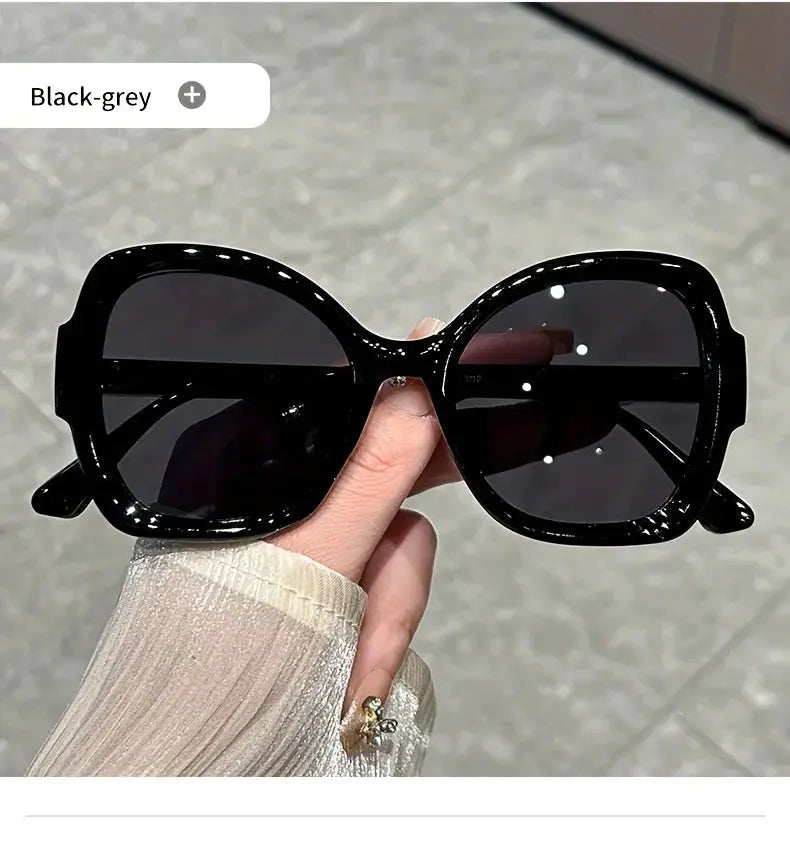 Y2K Oversized Sunglasses – Fashion Sunglasses with Green Jelly Frame & Anti-Reflective Lenses by Adornity
