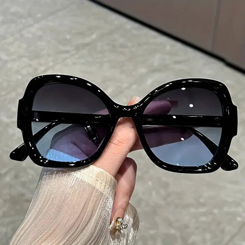 Y2K Oversized Sunglasses – Fashion Sunglasses with Green Jelly Frame & Anti-Reflective Lenses by Adornity